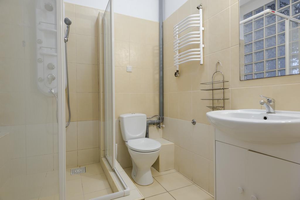 Gosciniec Exclusive Apartment วอร์ซอ ภายนอก รูปภาพ