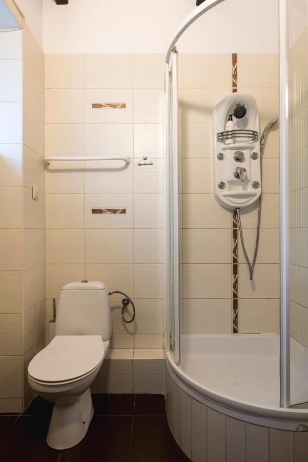Gosciniec Exclusive Apartment วอร์ซอ ภายนอก รูปภาพ